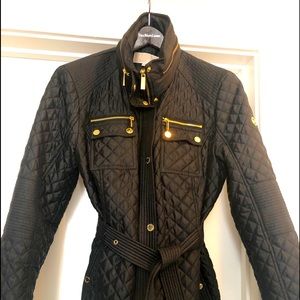 EUC Michael Kors Quilted, Belted Coat large black